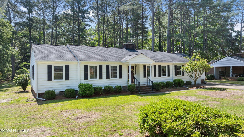 Photo of 1925 Pinemont Circle, Goldsboro, NC 27534 (MLS # 100606109)