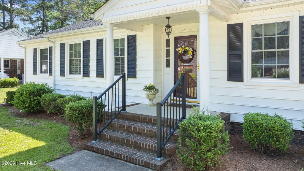 Photo of 1925 Pinemont Circle, Goldsboro, NC 27534 (MLS # 100606109)