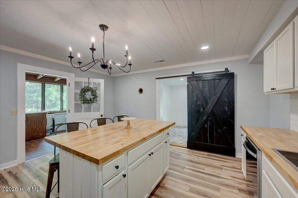 614 W Thurman Road