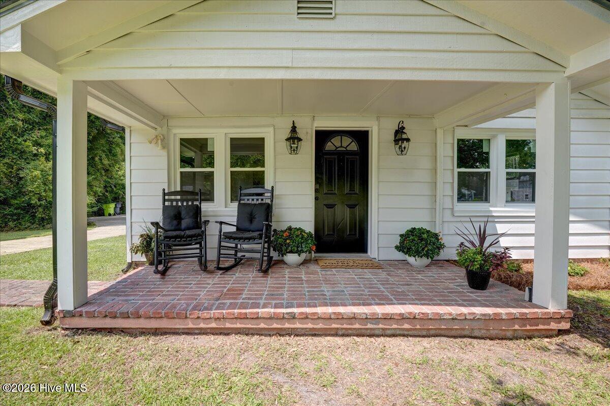 614 W Thurman Road