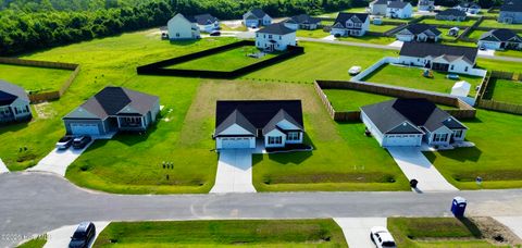 Tiny photo for 810 Calebs Creek Court, Maysville, NC 28555 (MLS # 100590593)