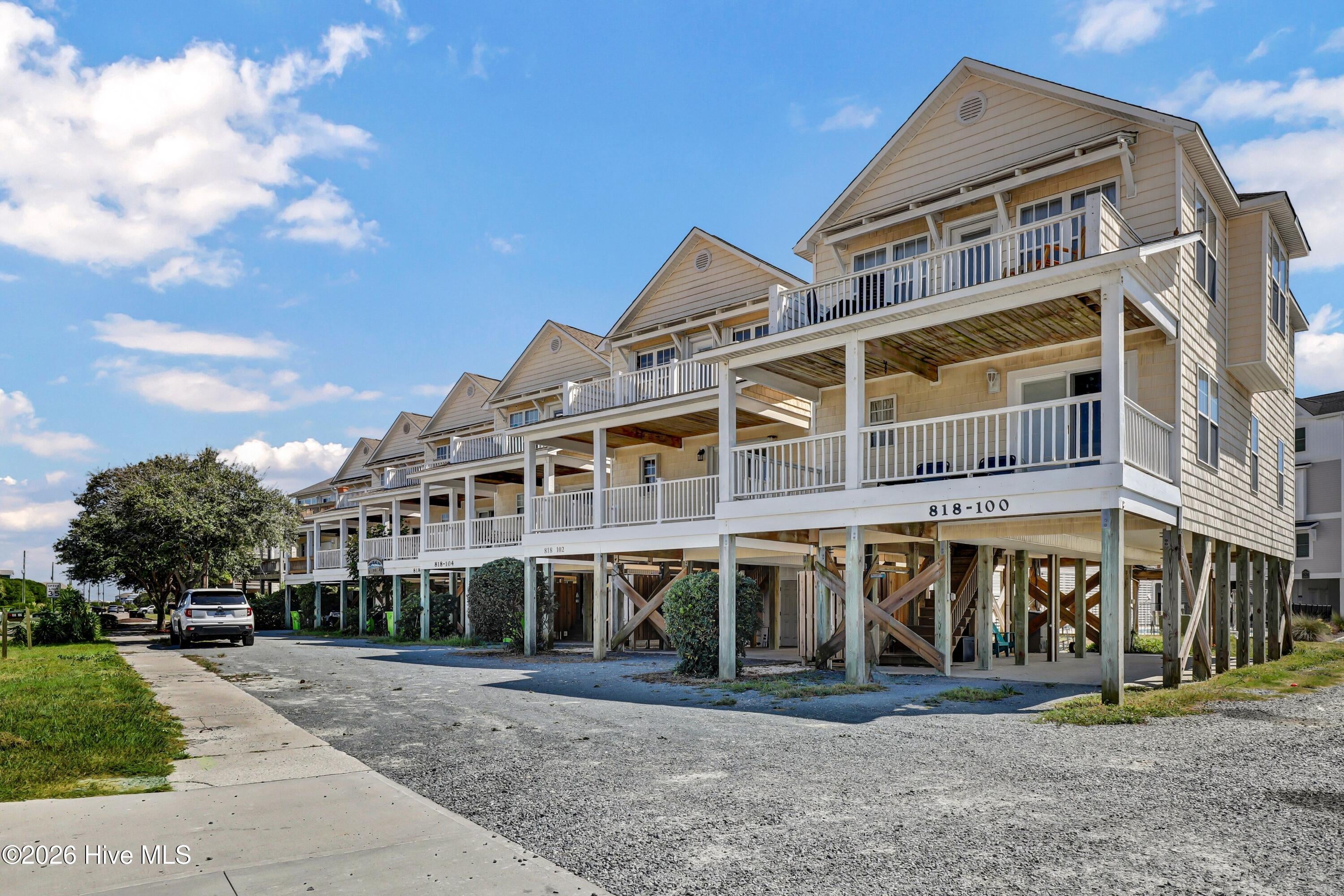 818 N New River Drive 102