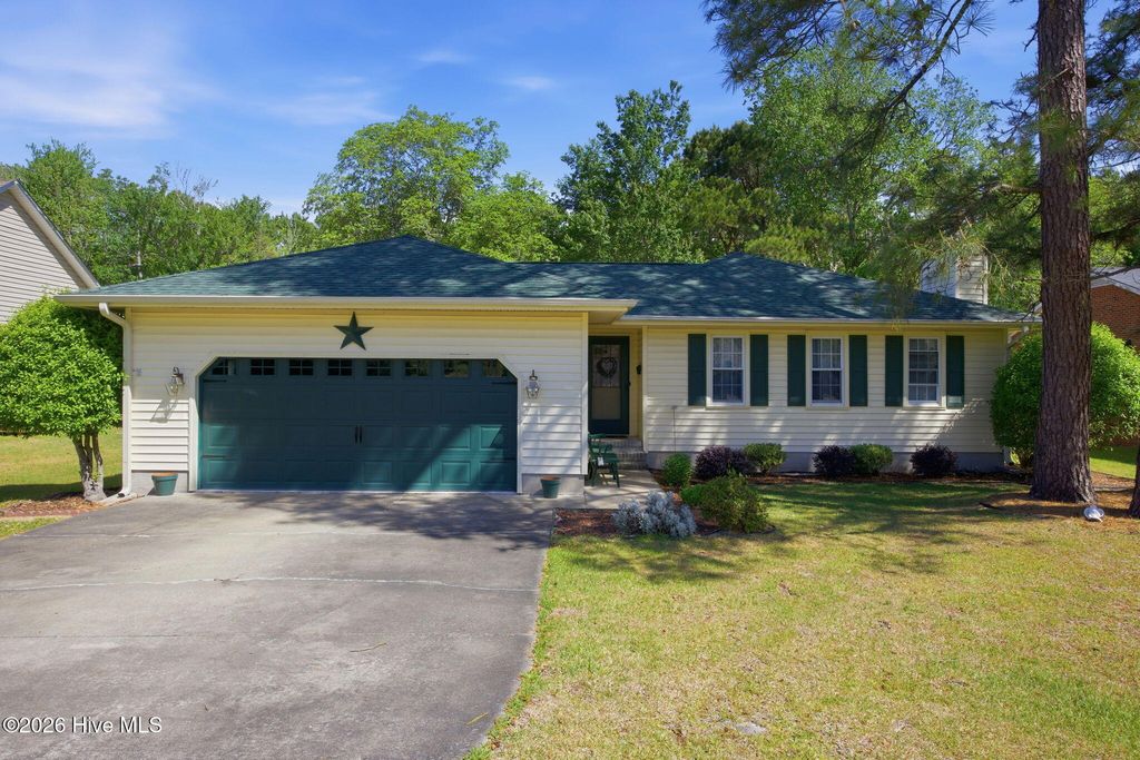 Photo of 1836 Caracara Drive, New Bern, NC 28560 (MLS # 100568215)
