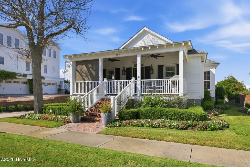 Photo of 109 Broad Street, Beaufort, NC 28516 (MLS # 100597359)