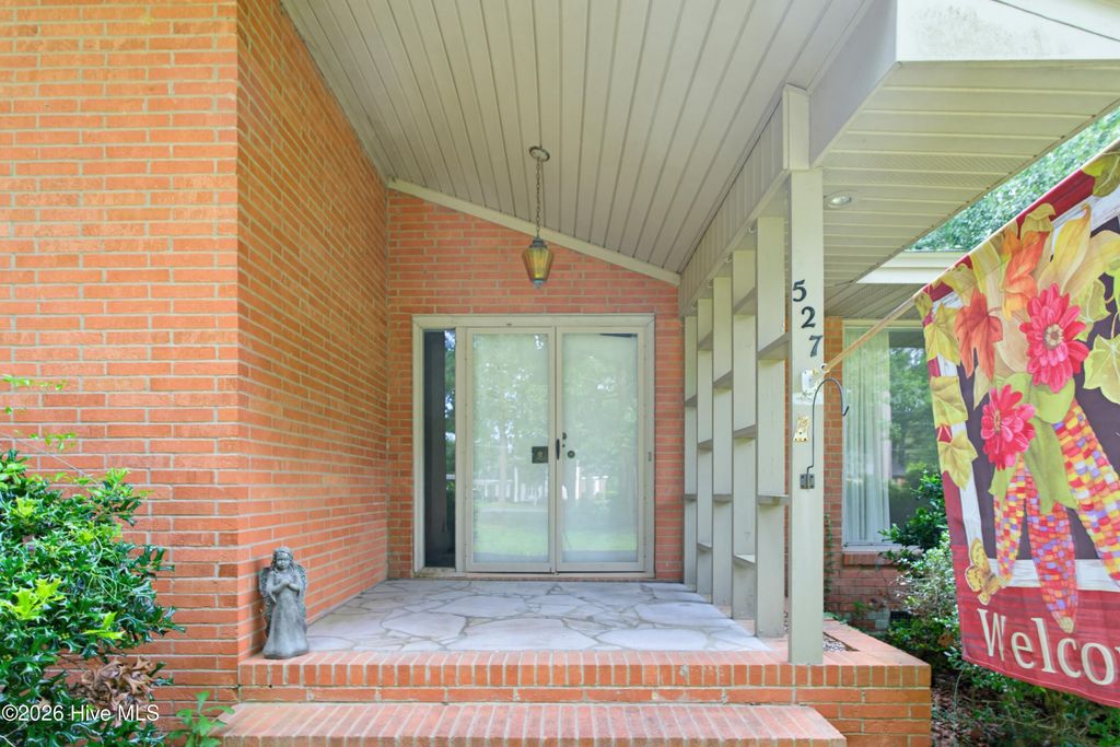 Photo of 527 Edgewood Circle, Whiteville, NC 28472 (MLS # 100577798)