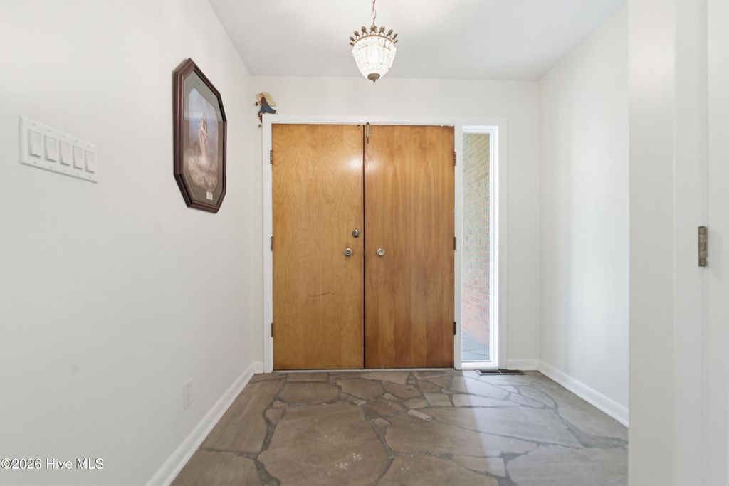 Photo of 527 Edgewood Circle, Whiteville, NC 28472 (MLS # 100577798)