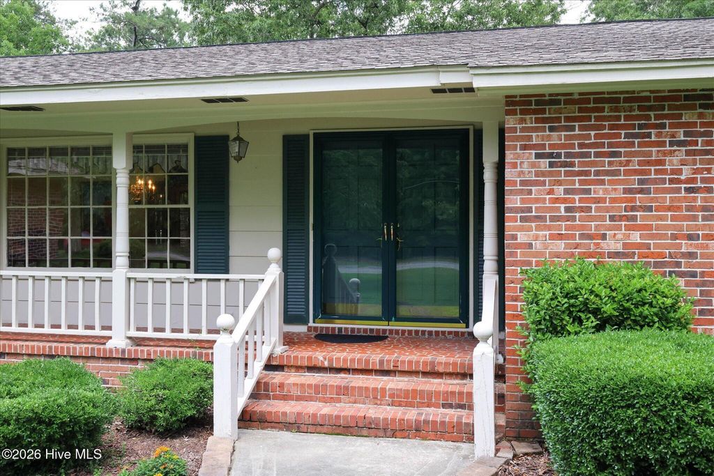 Photo of 127 Green Drive, Williston, SC 29853 (MLS # 100577122)