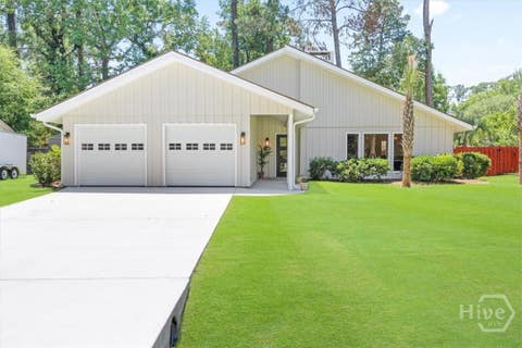 Homes For Sale - 7201 Tropical Way<br/> Savannah, GA 31410