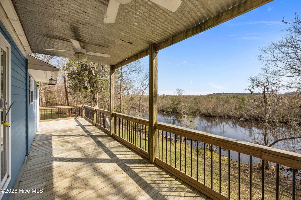 Photo of 319 Blue Top Road, Jacksonville, NC 28540 (MLS # 100562529)