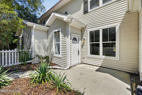 Tiny photo for 5813 Wrightsville Avenue #Apt 135, Wilmington, NC 28403 (MLS # 100600528)
