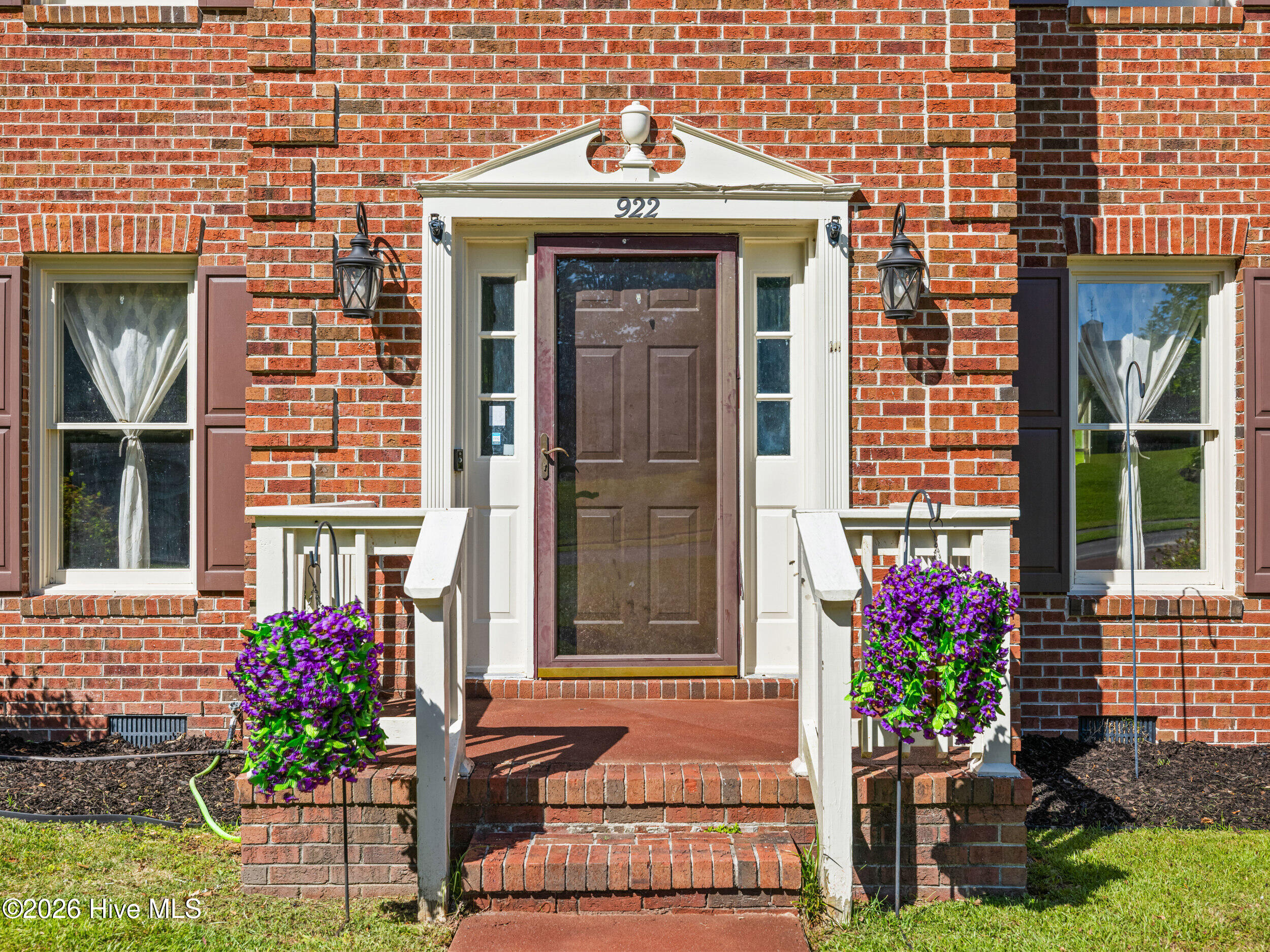 922 Eton Drive