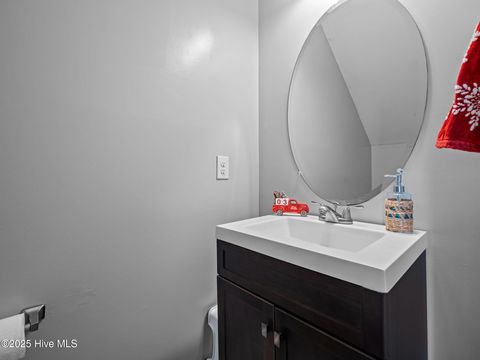 Tiny photo for 123 Beagle Drive, Hubert, NC 28539 (MLS # 100546658)