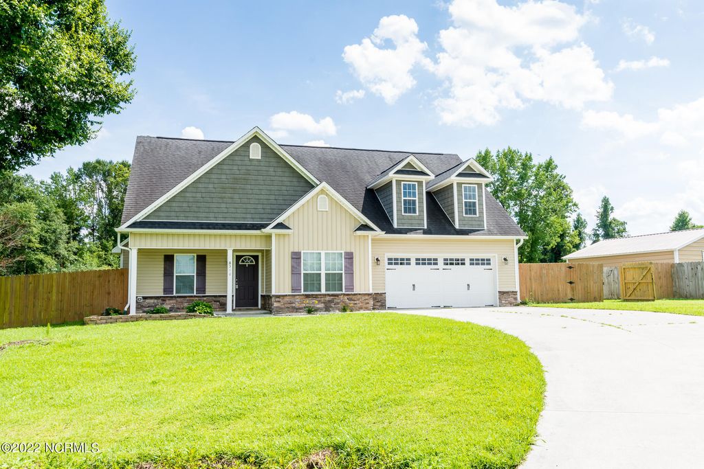 Photo of 310 Cabinwood Court, Richlands, NC 28574 (MLS # 100571382)