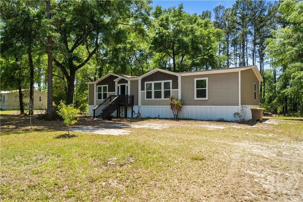 Photo of 227 River Oak Dr Dr, Bloomingdale, GA 31302 (MLS # SA355288)