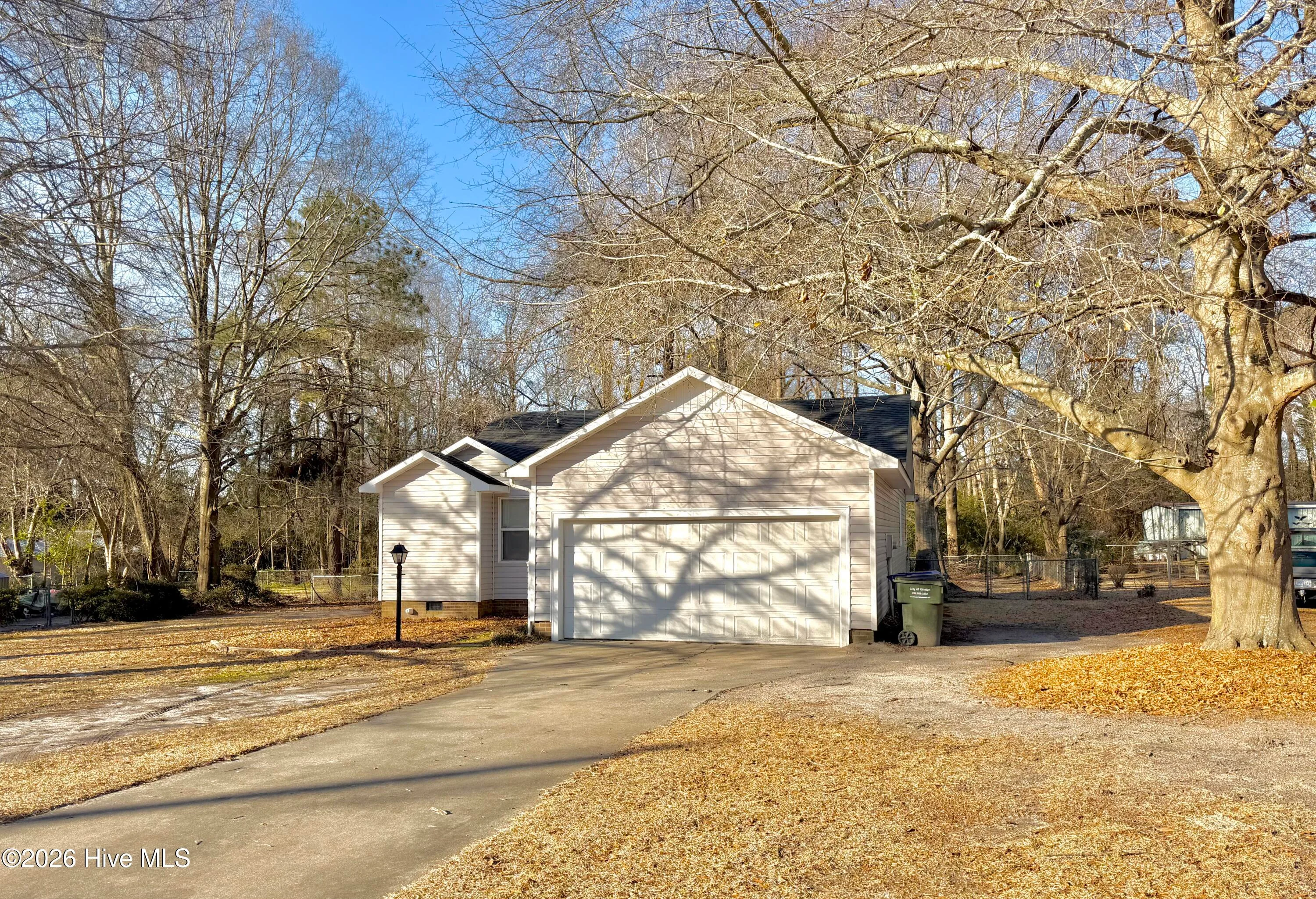 1596 Hwy 258 N