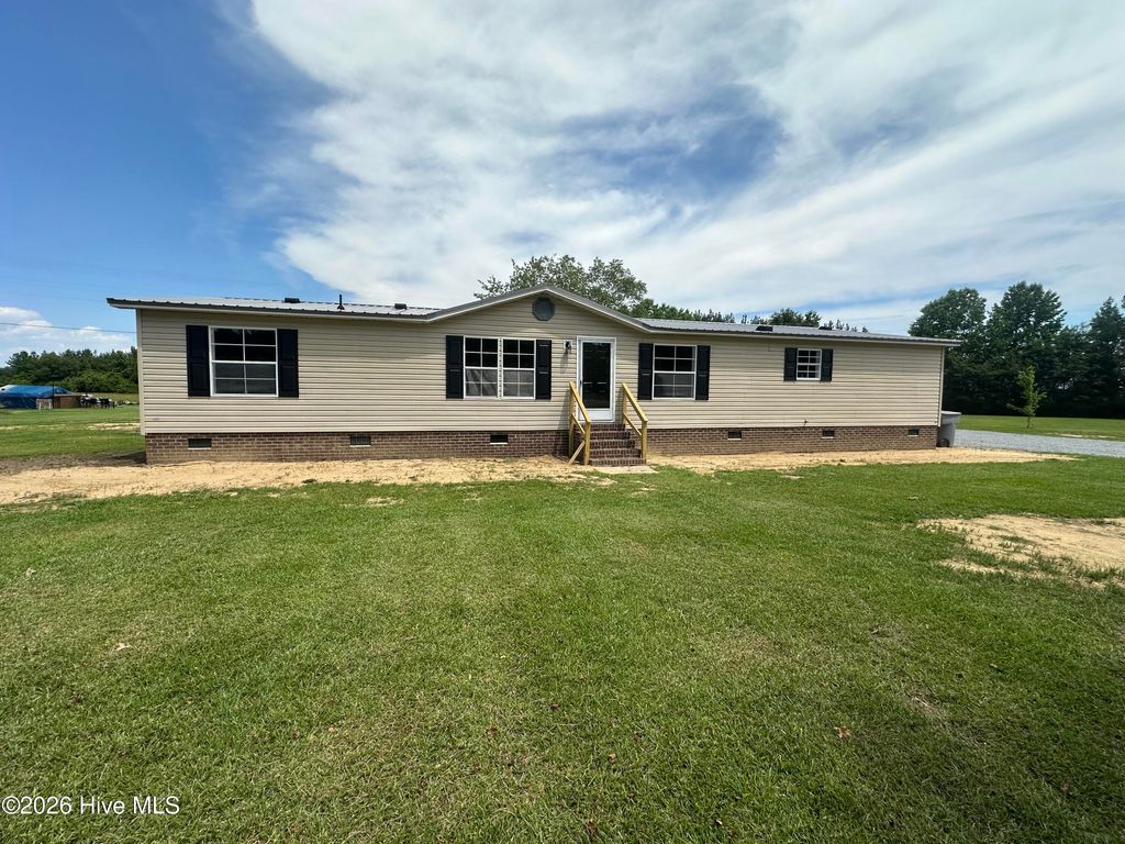 Photo of 3062 Ashleys Grove Road, Conway, NC 27820 (MLS # 100577884)