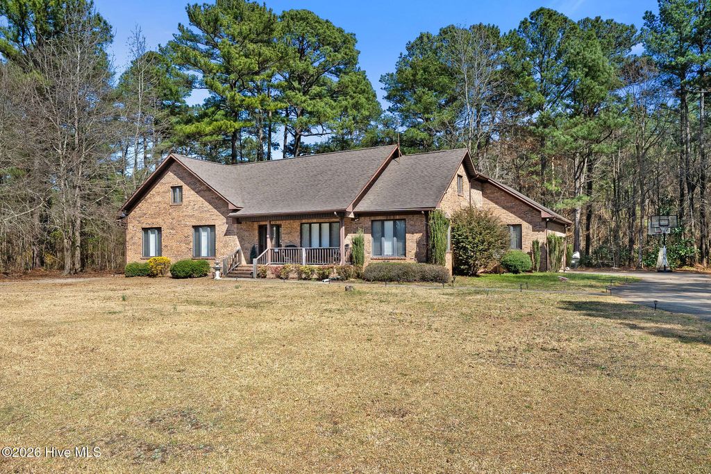 Photo of 114 Maple Street, Warsaw, NC 28398 (MLS # 100559258)