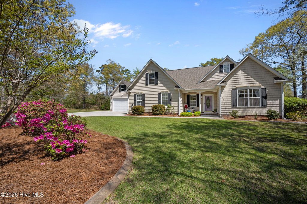 Photo of 229 Doral Drive, Hampstead, NC 28443 (MLS # 100563854)