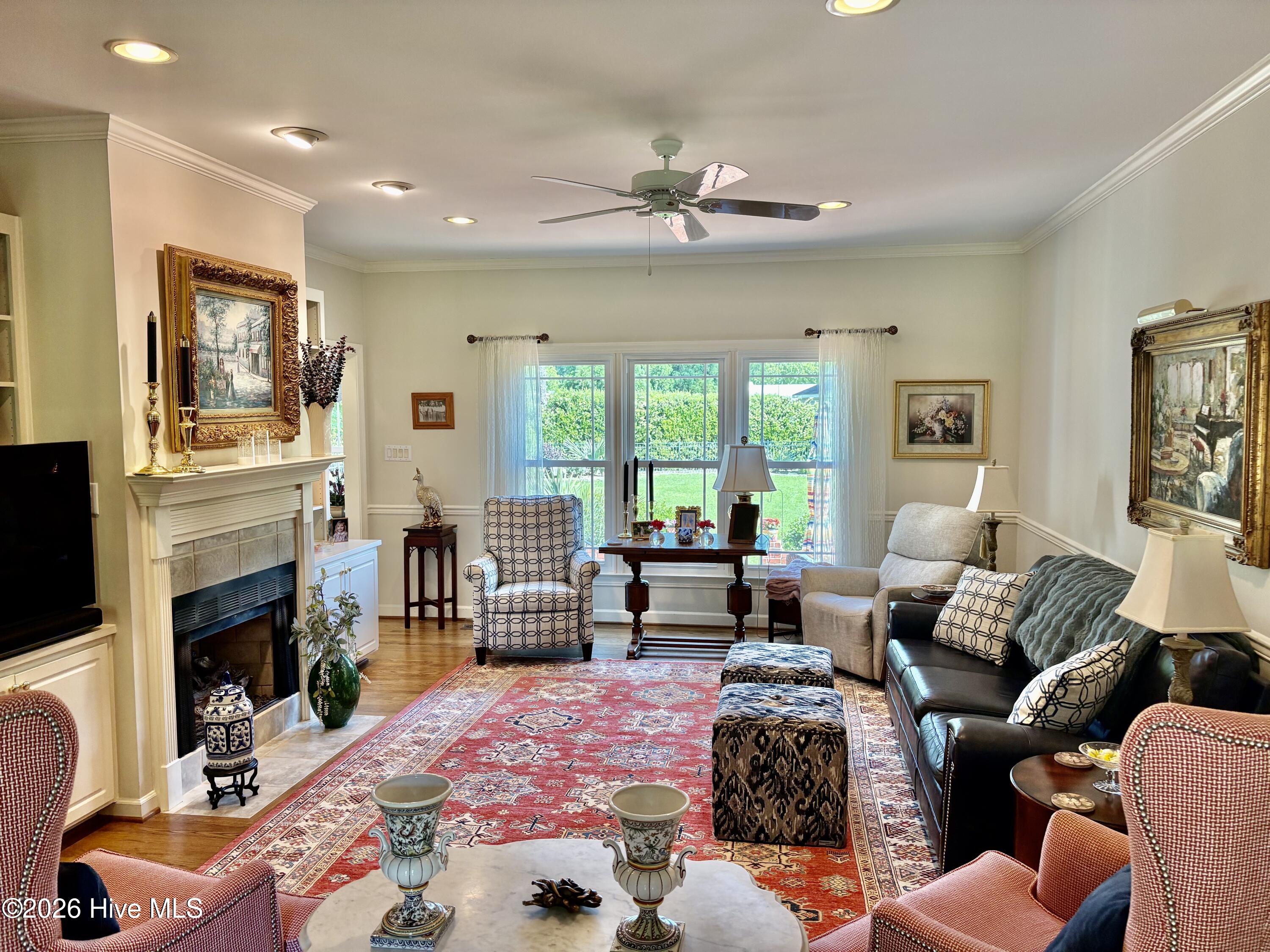 701 Discovery Bay