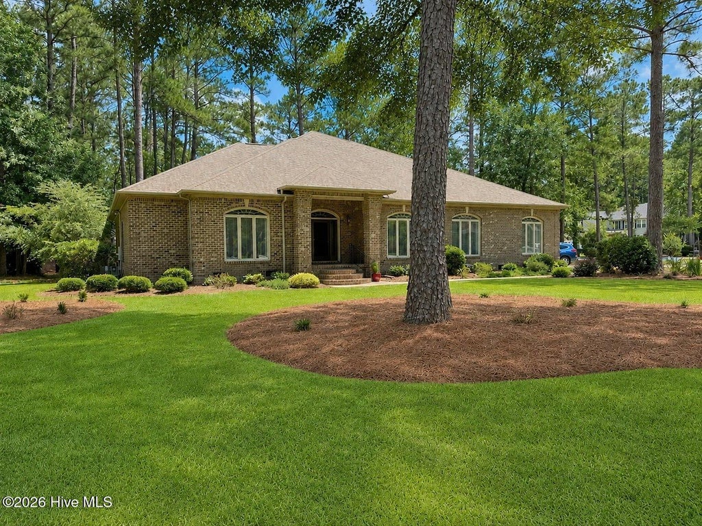Photo of 101 Oak Hill Lane, New Bern, NC 28562 (MLS # 100583534)