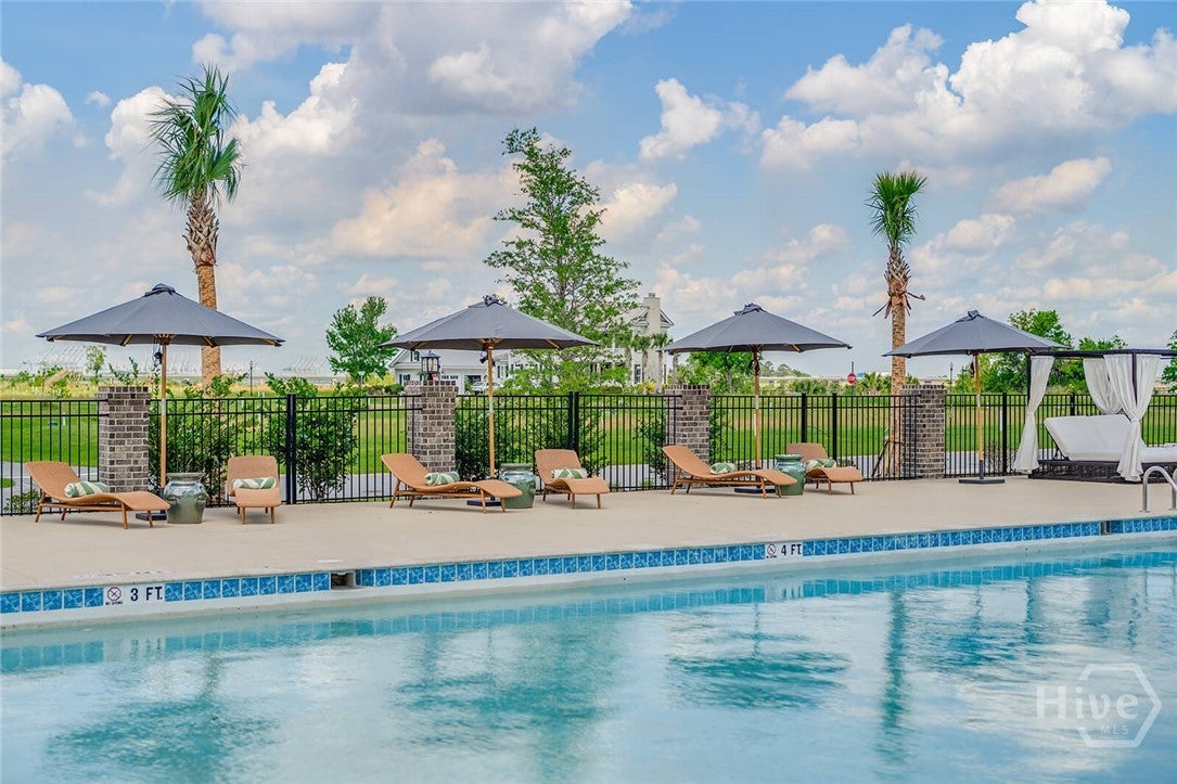 939 Reserve Circle