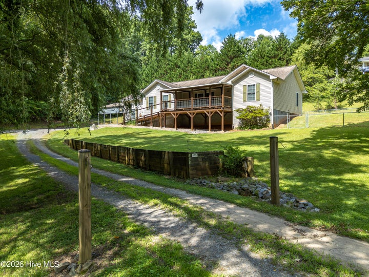 Photo 1 of 60 — 168 Lilac Trail, Murphy, NC 28906