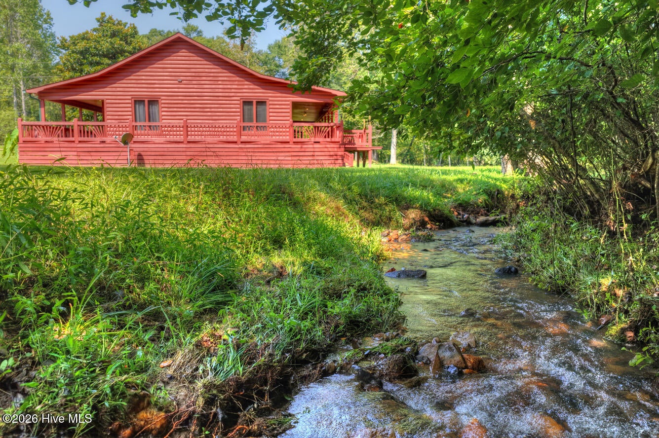 1792 Wolfcreek Road