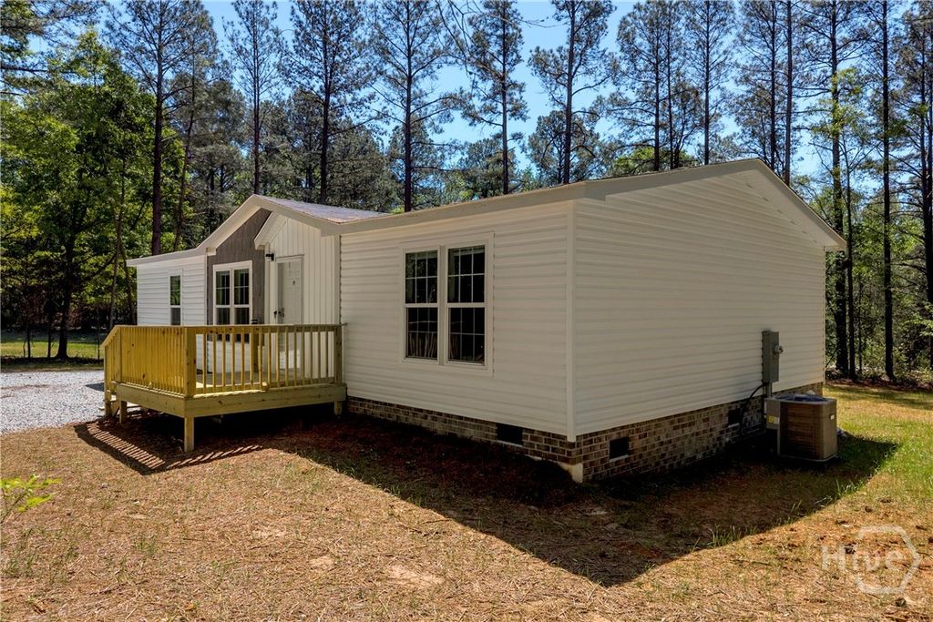 Photo of 108 Shiloh Church Road, Dewy Rose, GA 30634 (MLS # CL353808)
