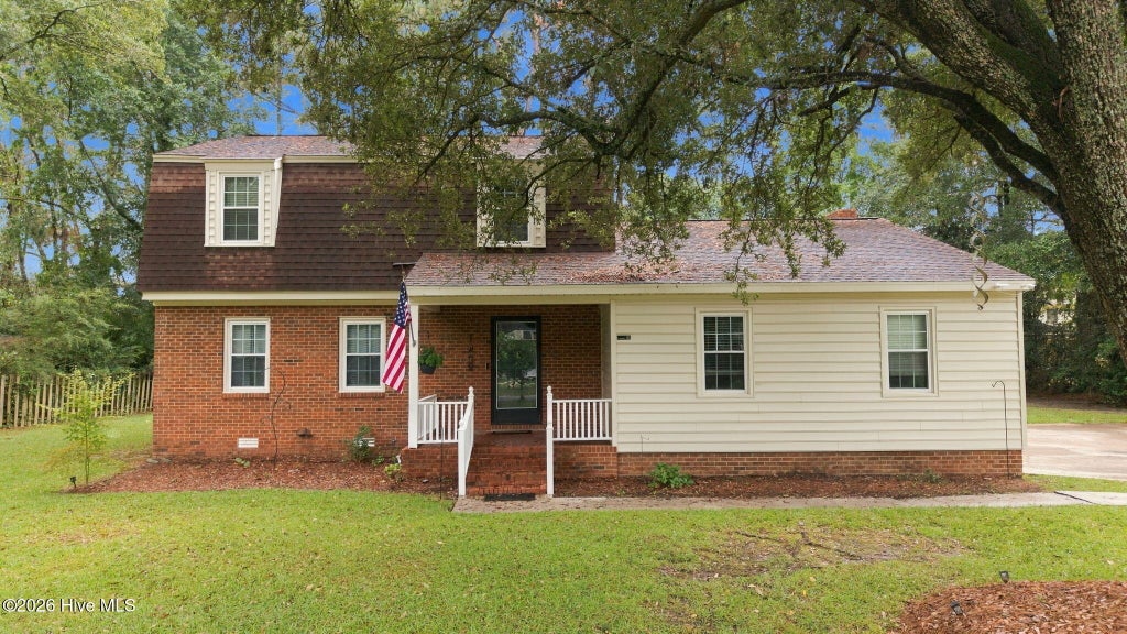 Photo of 201 Evanswood Drive, Greenville, NC 27858 (MLS # 100605943)