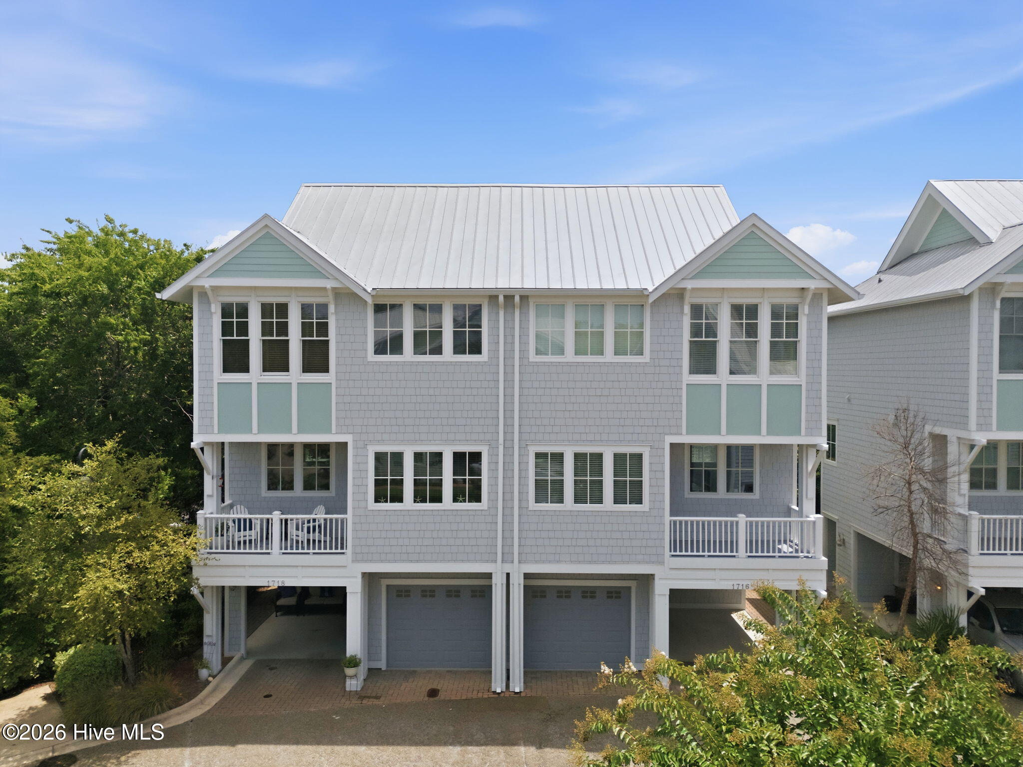 1718 Tearthumb Court