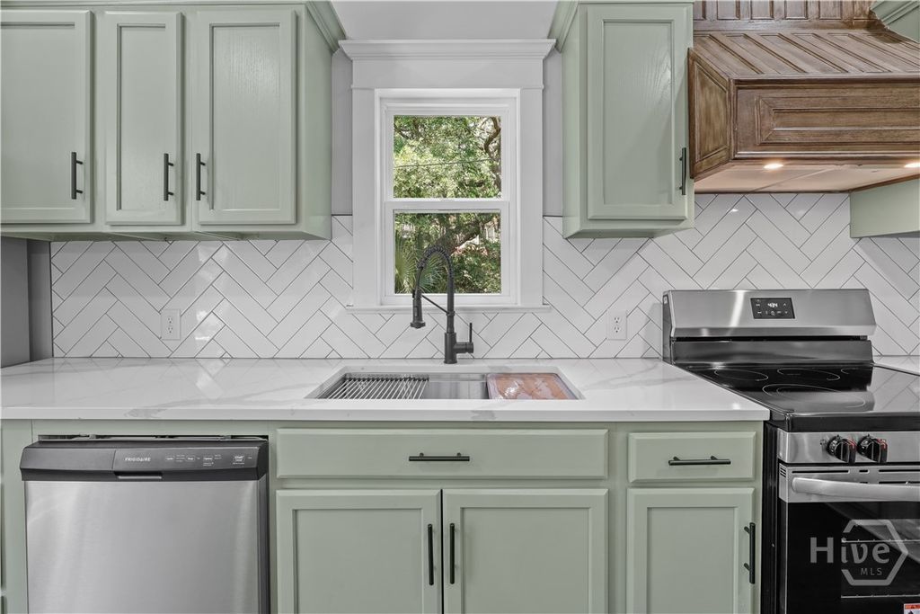 Photo of 674 Dunlevie Road, Allenhurst, GA 31301 (MLS # SA354466)