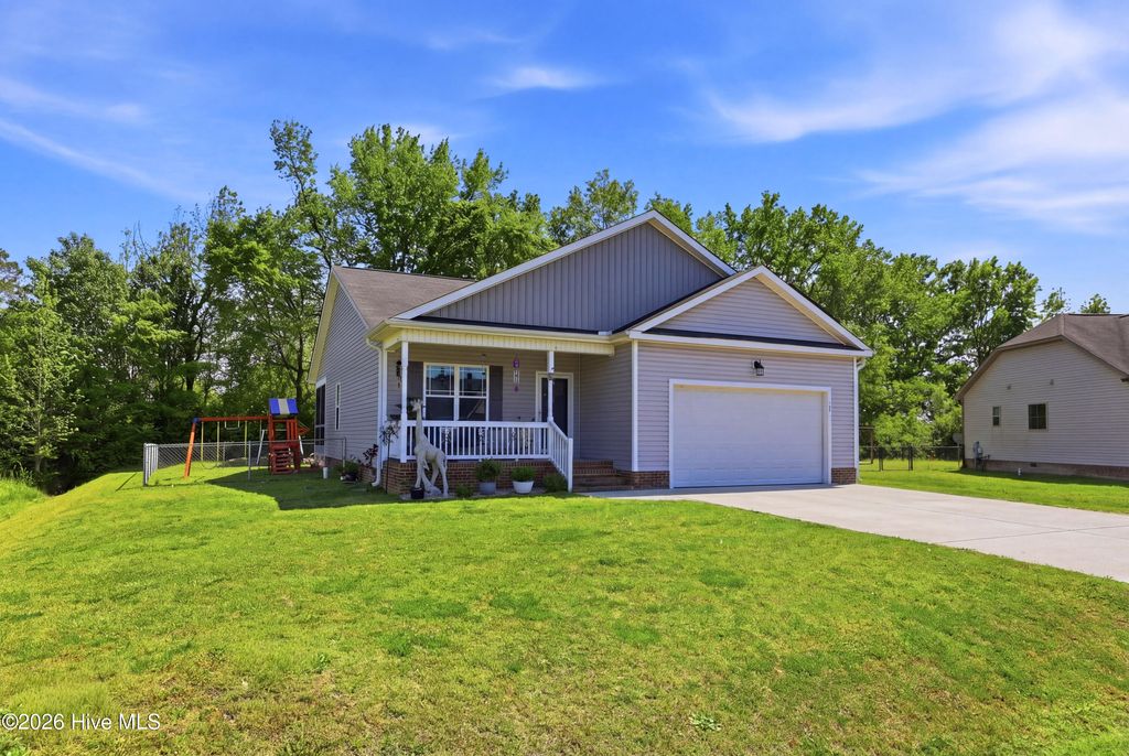 Photo of 77 Oakley Drive, Princeton, NC 27569 (MLS # 100567301)