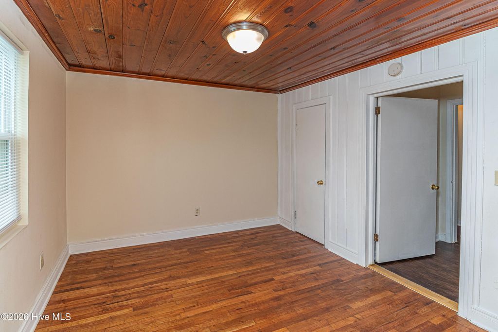 Photo of 213 Oak Street, Snow Hill, NC 28580 (MLS # 100571119)