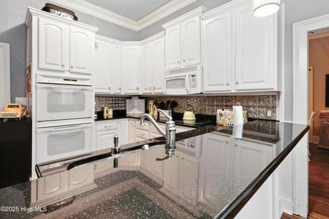 Tiny photo for 207 S Walker Street, Burgaw, NC 28425 (MLS # 100573429)