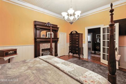 Tiny photo for 207 S Walker Street, Burgaw, NC 28425 (MLS # 100573429)