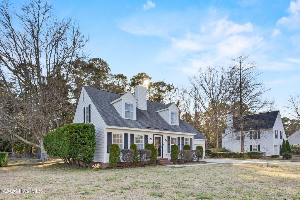 Photo of 101 Barton Oaks Drive, Wilmington, NC 28409 (MLS # 100557284)