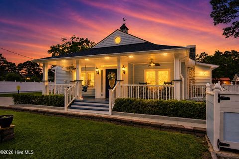 Photo of 1988 W Lake Shore Drive, Wilmington, NC 28401 (MLS # 100572479)