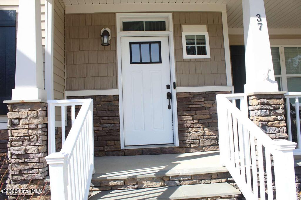 Photo of 37 Princess Gate Drive, Whispering Pines, NC 28327 (MLS # 100555832)