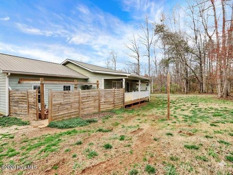 Homes For Sale - 283 Hill Road<br/> Rutherford County, Rutherfordton, NC 28139