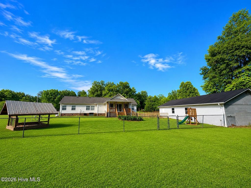 Photo of 222 Fisher Turnpike Road, Arapahoe, NC 28510 (MLS # 100573653)