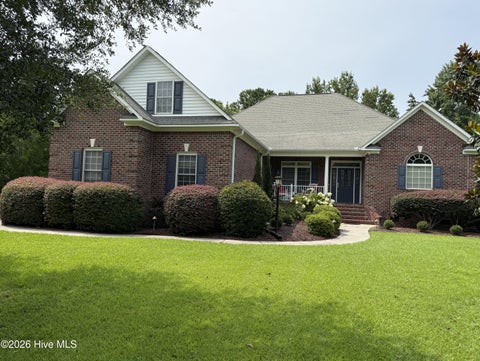 Homes For Sale - 104 Reinach Lane<br/> Craven County, New Bern, NC 28562