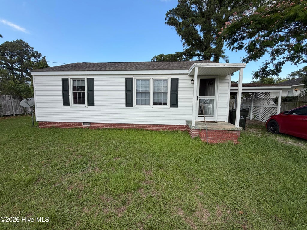 Photo of 806 Grimes Road, Washington, NC 27889 (MLS # 100586288)