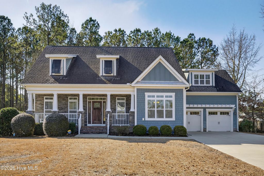 Photo of 100 Yacht Basin Landing, Hampstead, NC 28443 (MLS # 100555672)