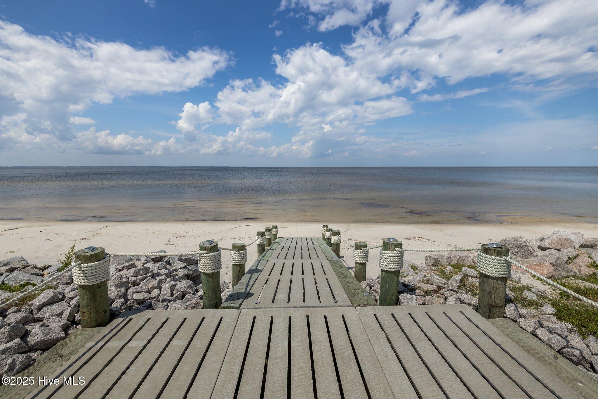 522 Sandy Point Drive