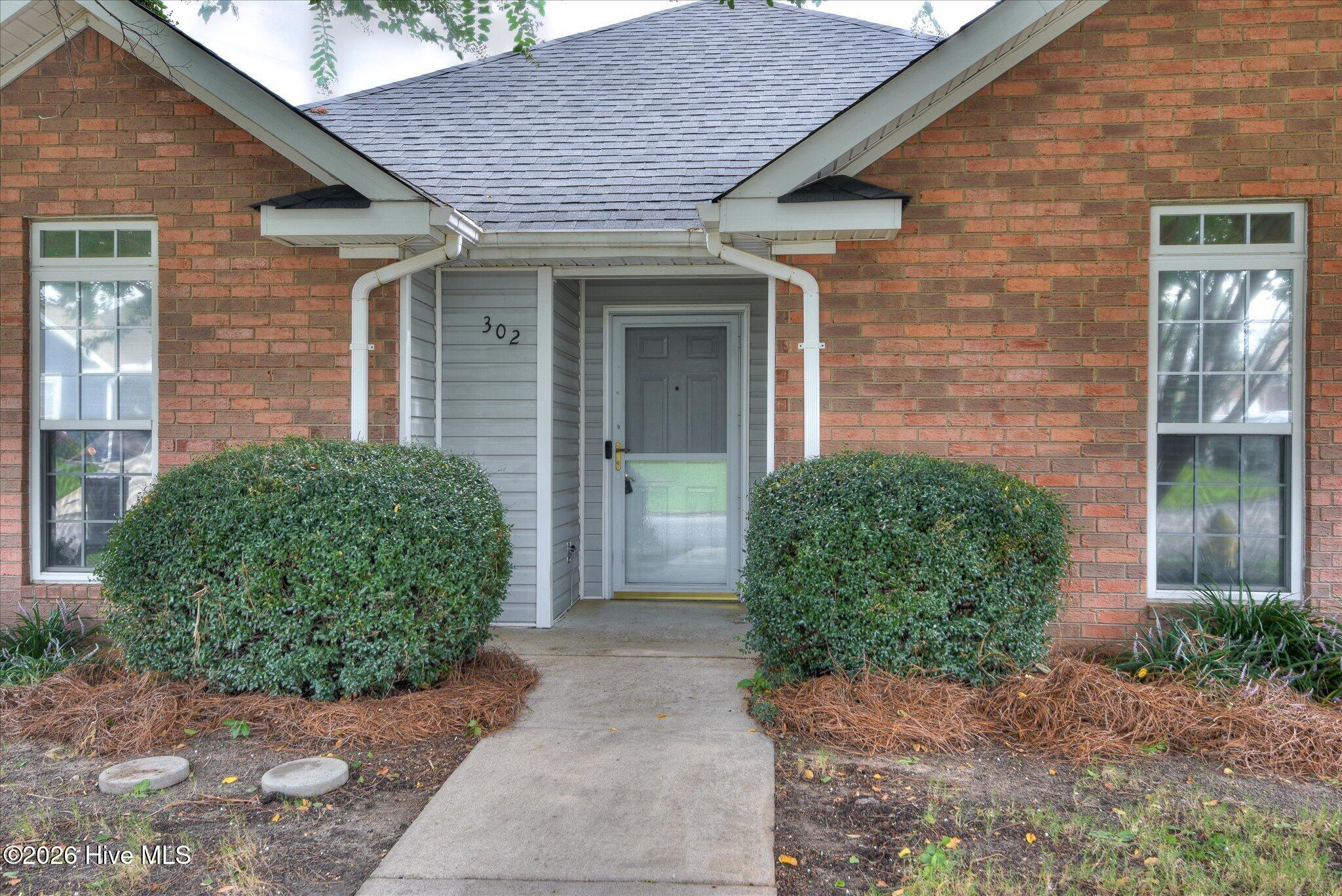 302 Alcock Way
