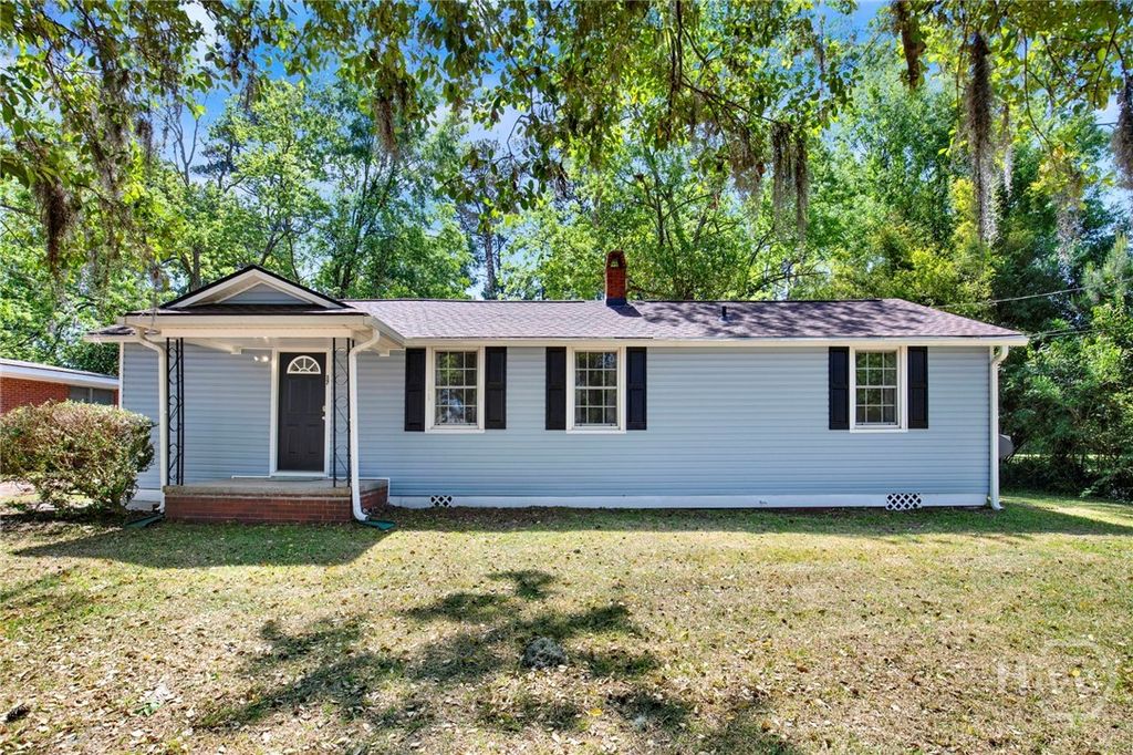 Photo of 17 Russell Avenue, Savannah, GA 31408 (MLS # SA354050)
