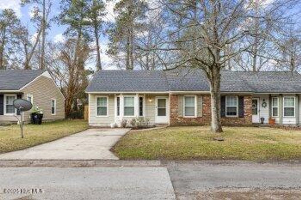 Photo of 1949 Rolling Ridge Drive, Midway Park, NC 28544 (MLS # 100545813)
