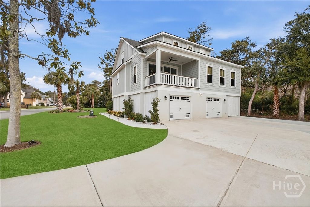 Photo of 122 North Street, Savannah, GA 31410 (MLS # SA349532)