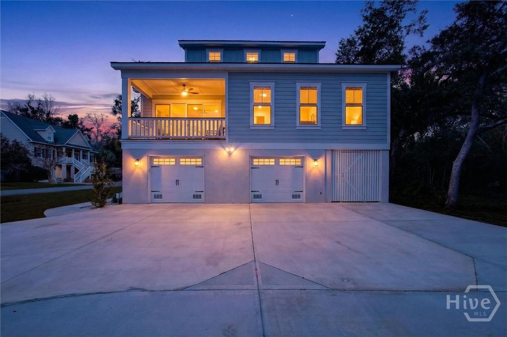 Photo of 122 North Street, Savannah, GA 31410 (MLS # SA349532)