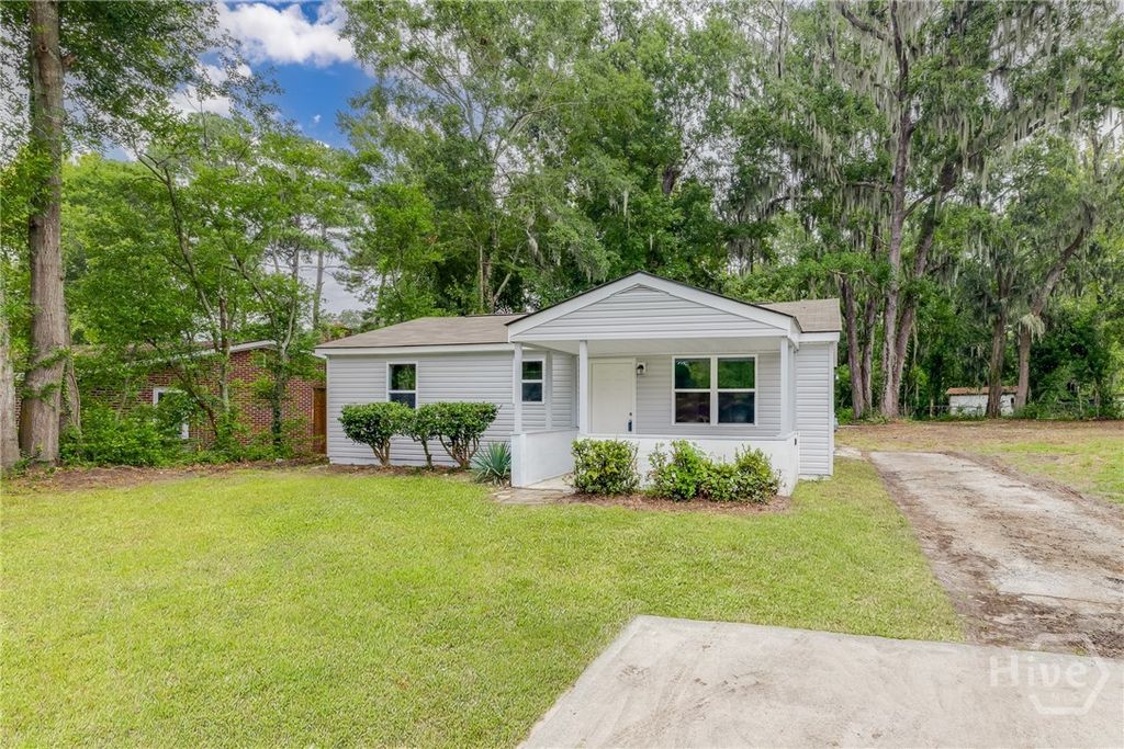 Photo of 504 E Montgomery Cross Road, Savannah, GA 31406 (MLS # SA345543)